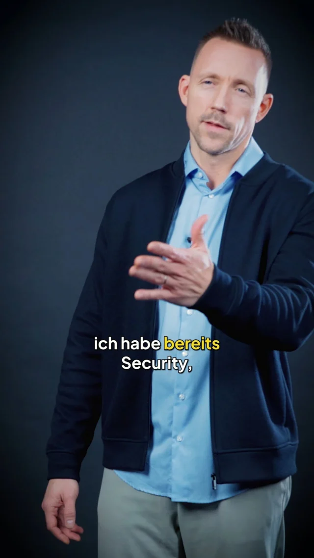 Sicherheit entwickelt sich weiter – tun Sie’s auch? 🔍🔐

Viele Objekte wachsen mit der Zeit, doch die Sicherheitstechnik bleibt oft unverändert. Dabei lohnt es sich regelmäßig zu prüfen: Passt die eingesetzte Technik noch zum Objekt? Und wie gut ist sie auf den Sicherheitsdienst abgestimmt?

✔️ Veraltete Systeme = unnötige Schwachstellen
✔️ Unklare Zuständigkeiten = Reibungsverluste
✔️ Mehrere Dienstleister = weniger Effizienz

Bei MSS Security verbinden wir moderne Sicherheitstechnik mit professionellen Sicherheitsdiensten, aus einer Hand und aufeinander abgestimmt. So entstehen klare Prozesse, reibungslose Abläufe und ein sicheres Gefühl, für Betreiber, Mitarbeitende und Besucher.

📩 Jetzt beraten lassen: www.mssgruppe.de

#MSSGruppe #MSSSecurity #Sicherheitsdienst #Sicherheitstechnik #Objektschutz #SicherMitSystem