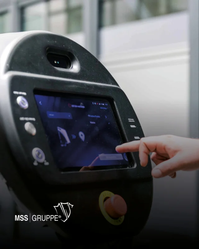 Sauberkeit, die mehr kann als nur reinigen. 🧼✨
Bei MSS Cleaning geht’s um mehr als nur sichtbare Reinheit: Wir verbinden modernste Methoden mit erfahrenem Personal und maßgeschneiderte Reinigungskonzepte, die sich nach Ihrem Gebäude, den Abläufen und den Menschen richten. 
Ob Unterhaltsreinigung, Glas- und Fassadenpflege oder Außenflächenpflege, unser Anspruch ist Qualität in jedem Detail, Effizienz und Nachhaltigkeit. 
Und weil wir kein Einzeldienstleister sind, sondern Multidienstleister, ergänzt Cleaning bei MSS nicht nur Security, sondern Haustechnik und Facility Services – alles aus einer Hand, alles aus einem Guss. Für Gebäude, die in jeder Hinsicht bestens betreut sind.
#MSSGruppe #MSSCleaning #Sauberkeit #FacilityManagement #Multidienstleister #Gebäudereinigung #Nachhaltigkeit #Qualität